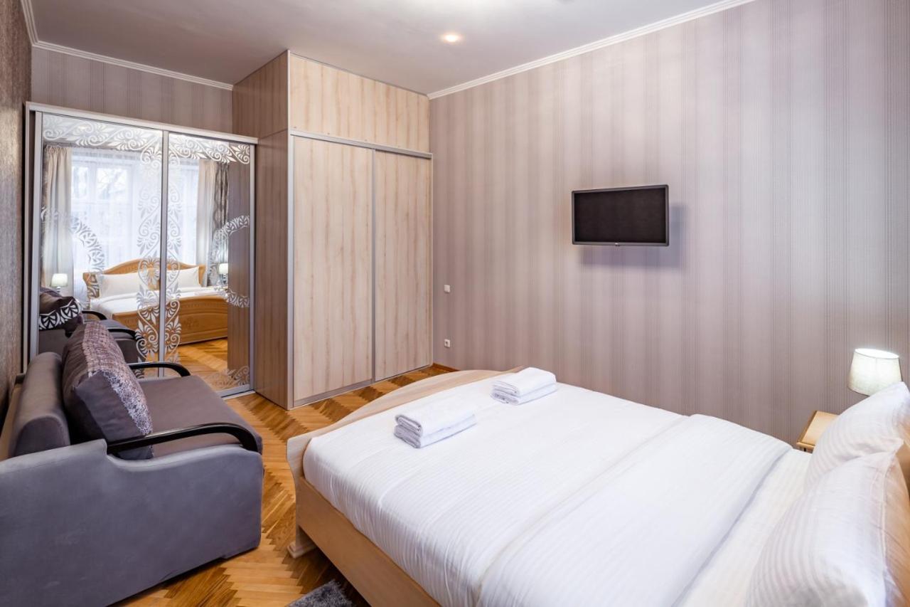 Alfa Apartments Svobody 31 إلفيف المظهر الخارجي الصورة