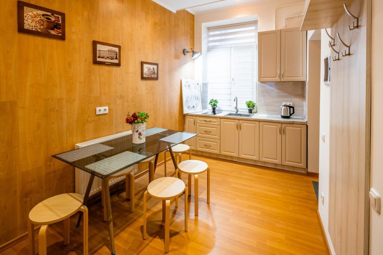 Alfa Apartments Svobody 31 إلفيف المظهر الخارجي الصورة